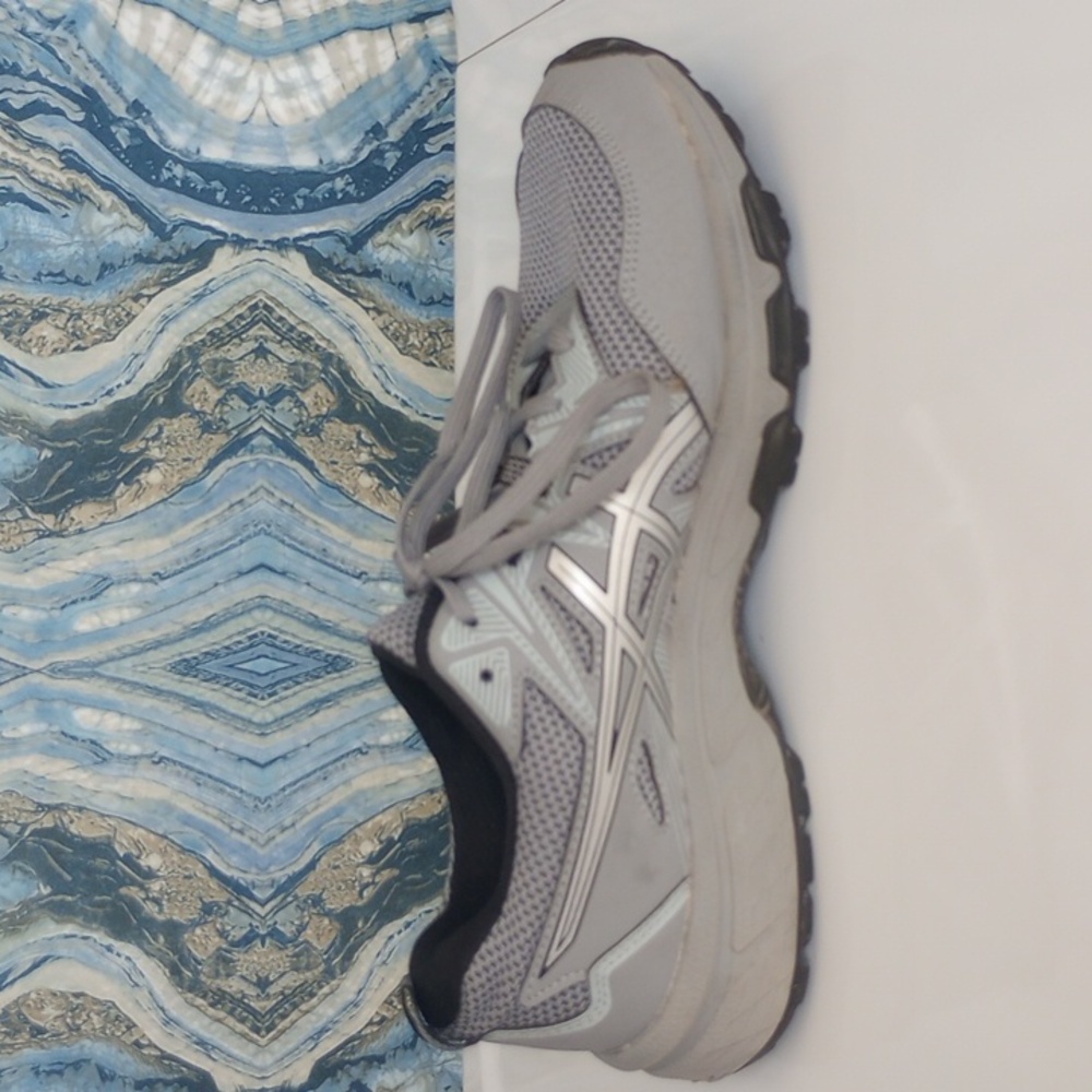 ASICS Gel Venture 8 Athletic Sneakers - Picture 7 of 7